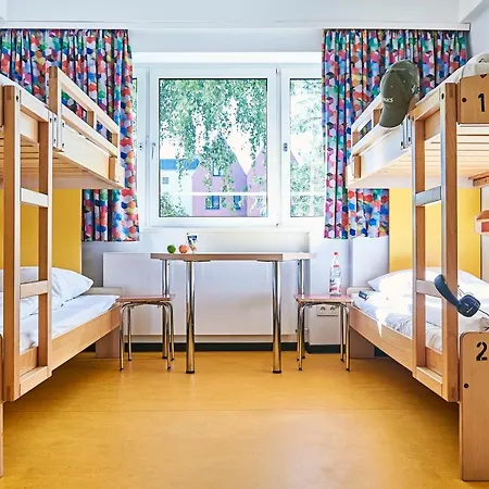 Hostel Frankfurt - Haus Der Jugend *