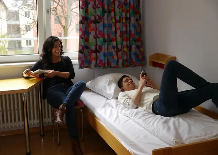 بيت شباب جوجيندهيربيرغ - هاوس دير جوجند