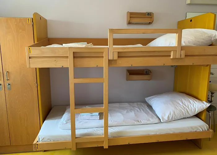 Hostel Frankfurt - Haus Der Jugend *