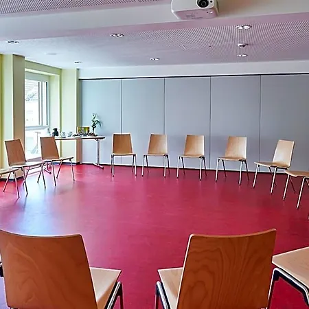 Frankfurt - Haus Der Jugend Hostel