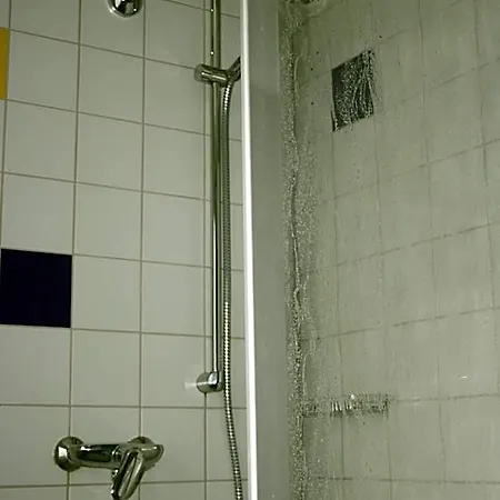 Hostel Frankfurt - Haus Der Jugend