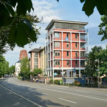 Hostel Frankfurt - Haus Der Jugend *