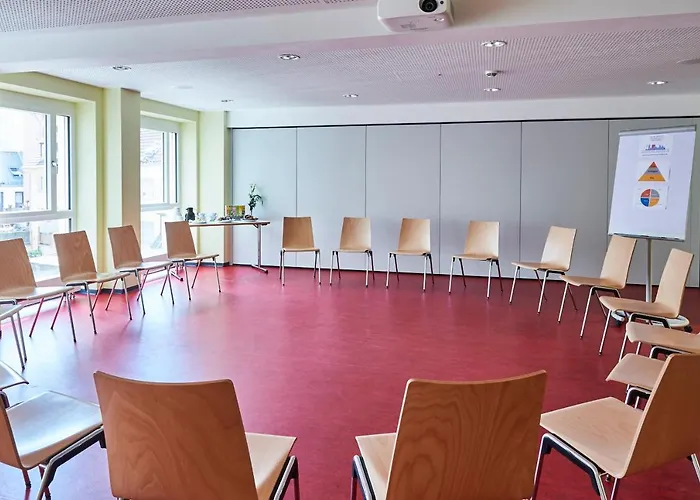 Hostel Frankfurt - Haus Der Jugend Frankfurt am Main