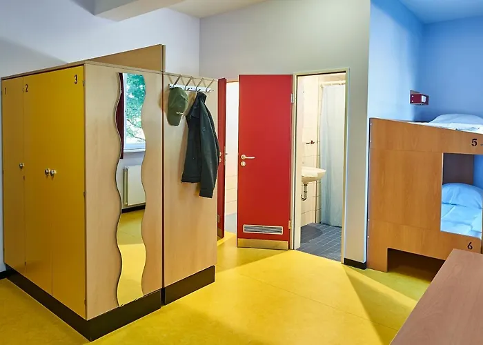 Hostel Frankfurt - Haus Der Jugend Frankfurt am Main