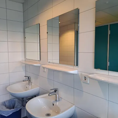 Frankfurt - Haus Der Jugend Albergue *