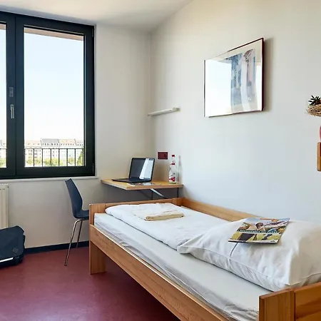 Frankfurt - Haus Der Jugend Albergue